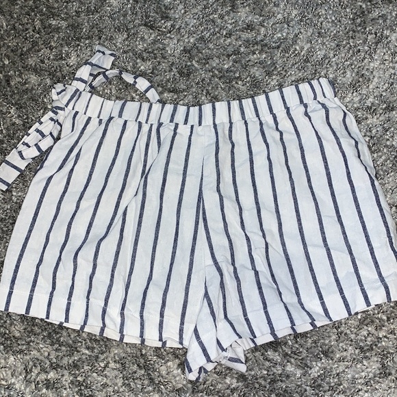 ✨Skirt with a wrap tie! - Picture 3 of 4